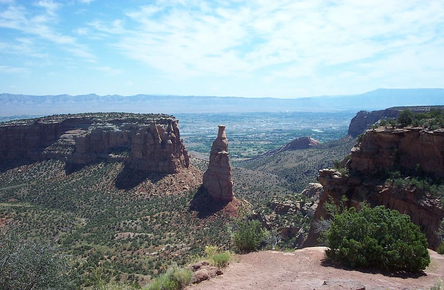 independence rock, colorado national monument, grand junction