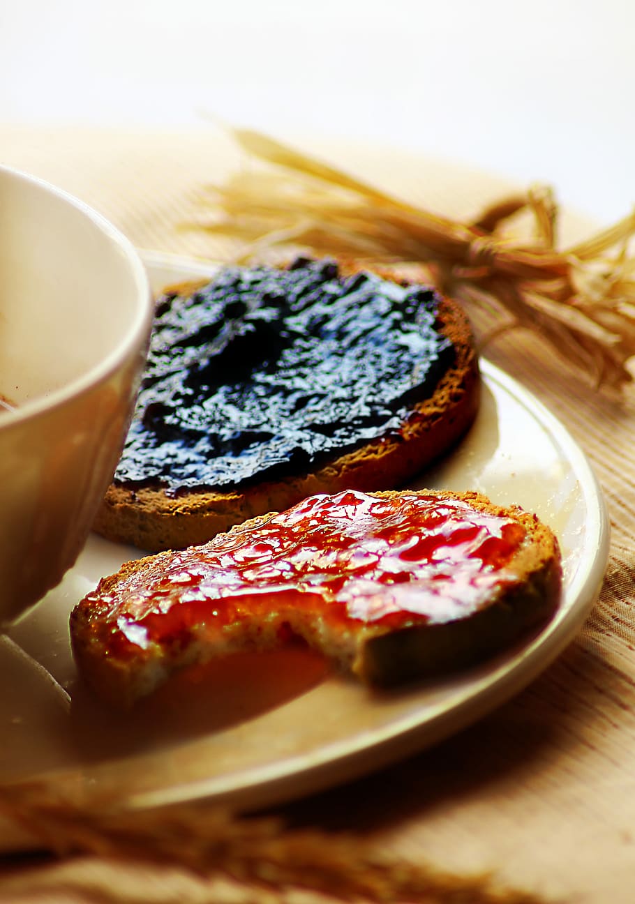 Bread and jam, breakfast, cup, plate, food, gourmet, wood - Material HD wallpaper