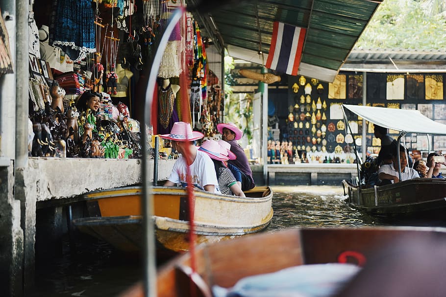 group of people riding wooden boat on water, Thailand floating market HD wallpaper