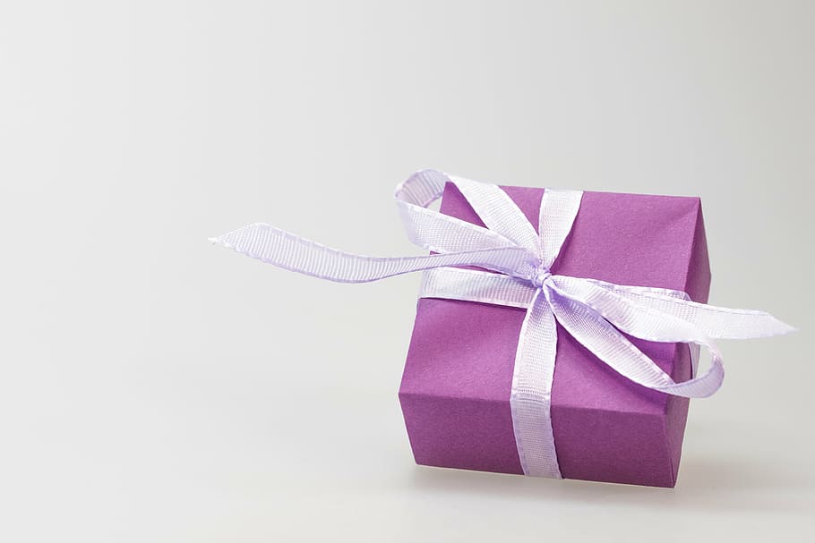 purple box with white ribbon, gift, made, surprise, loop, christmas, HD wallpaper