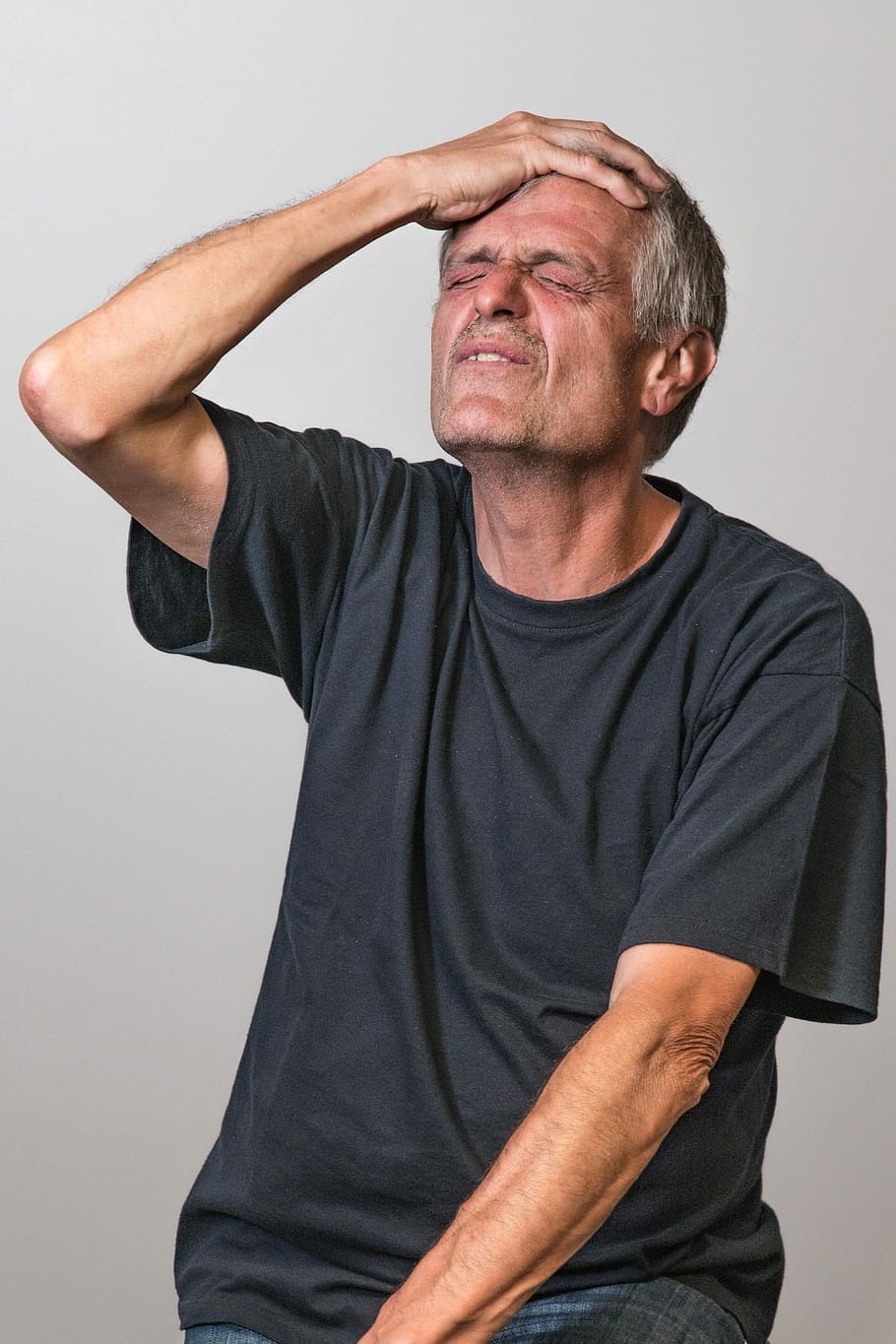 head, man, hand, scared, desperate, face, portrait, men, hair HD wallpaper