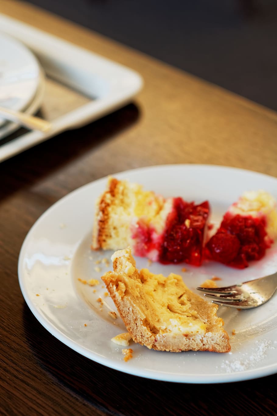 cake, plate, eat, kitchen, delicious, tableware, sweet, piece of cake HD wallpaper