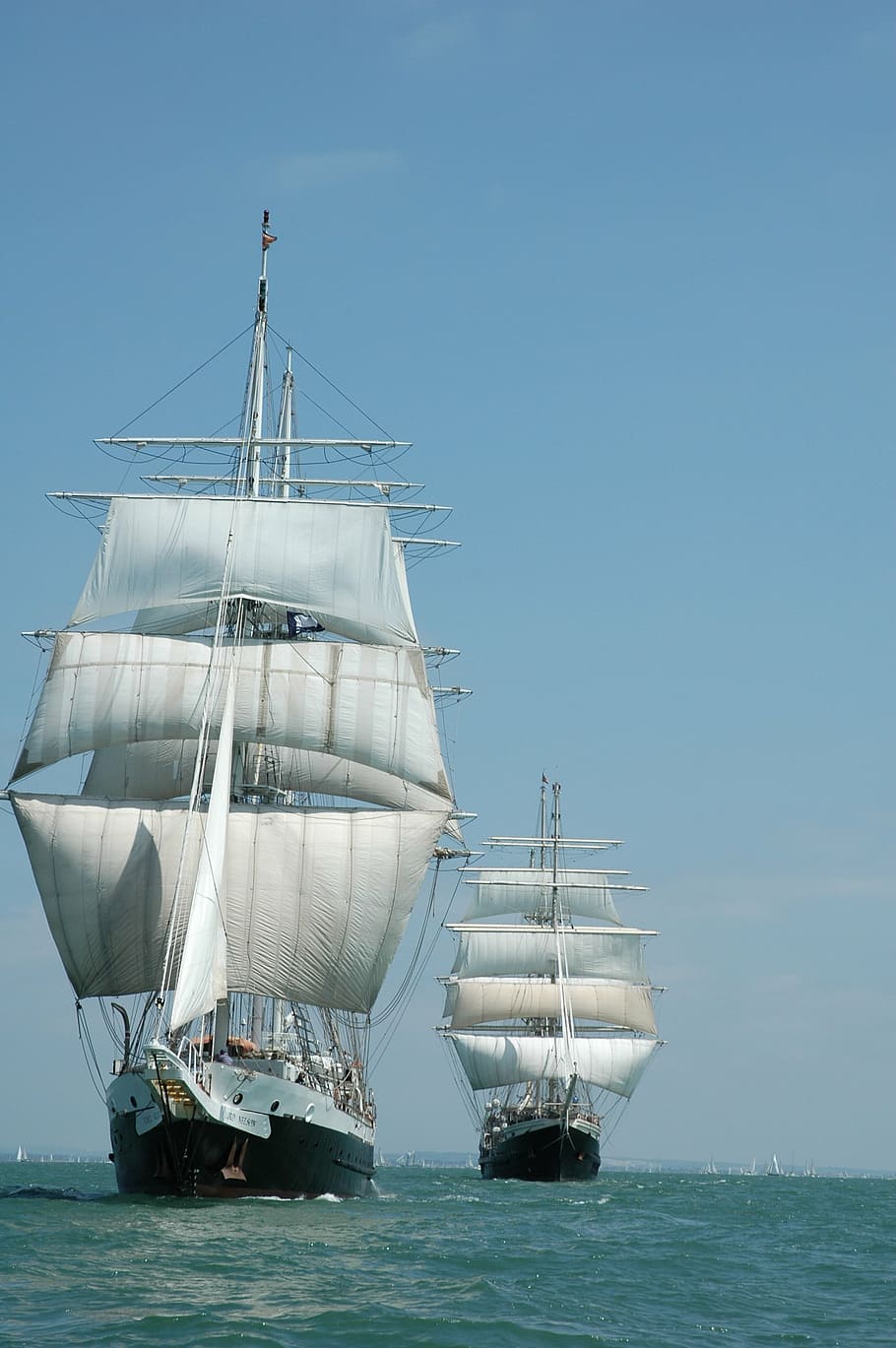 white and black ships under blue sky photography, tall, vessel HD wallpaper