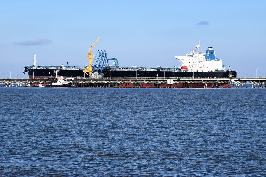 HD wallpaper: ship, waters, sea, transport system, industry, oil tanker,  coast | Wallpaper Flare