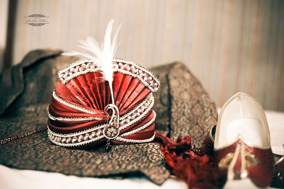 selective focus photography of red and white turban and red jutti, HD wallpaper