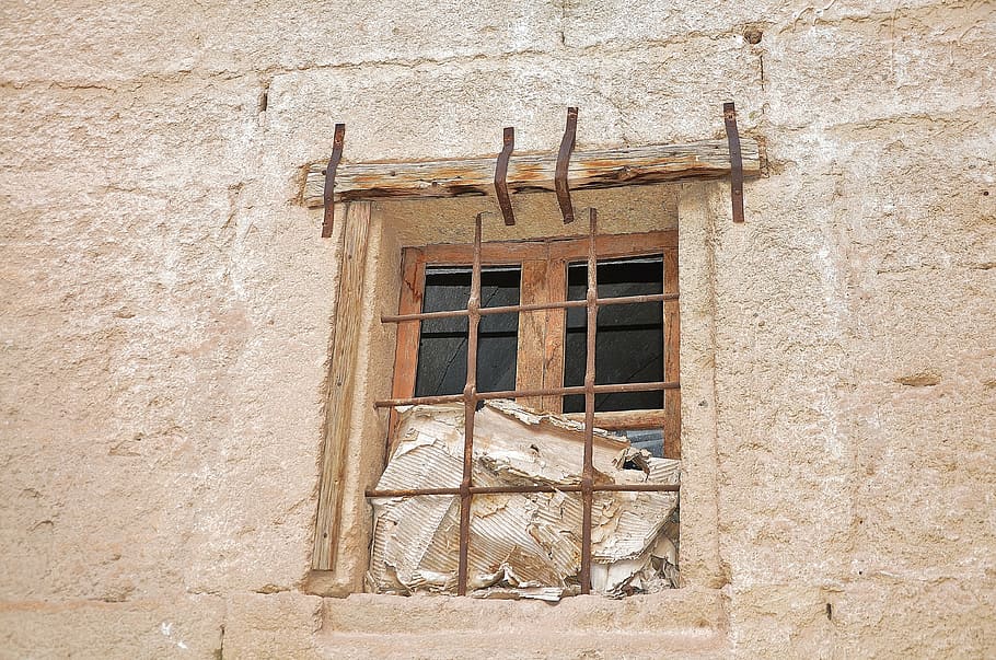 window, old, glass, brick, red, built structure, architecture HD wallpaper