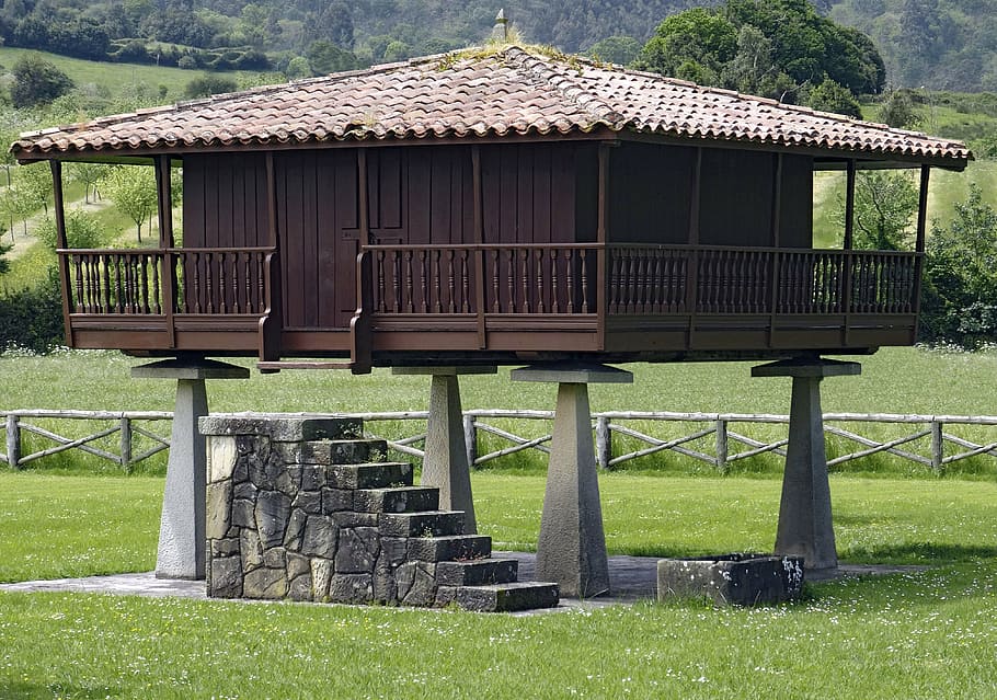 brown and gray wooden house, architecture, i horreo, asturias