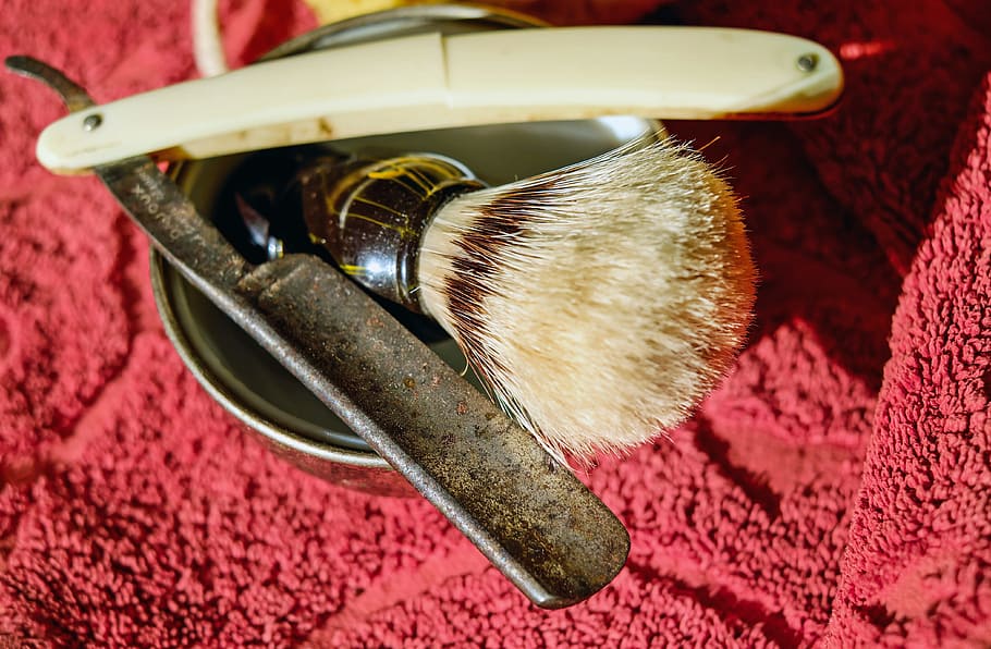 beige handle straight razor, knife, carbon steel, horn handle