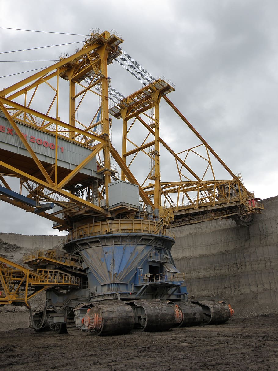 giant machine, excavator, coal, extraction, mine, surface, bílina HD wallpaper