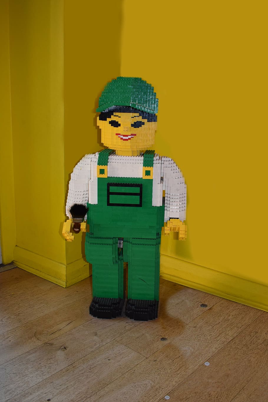 lego, lego painter, builder from lego, indoors, green color HD wallpaper