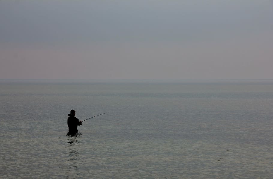 sea, ocean, fish, angler, wide, water, horizon over water, sky HD wallpaper