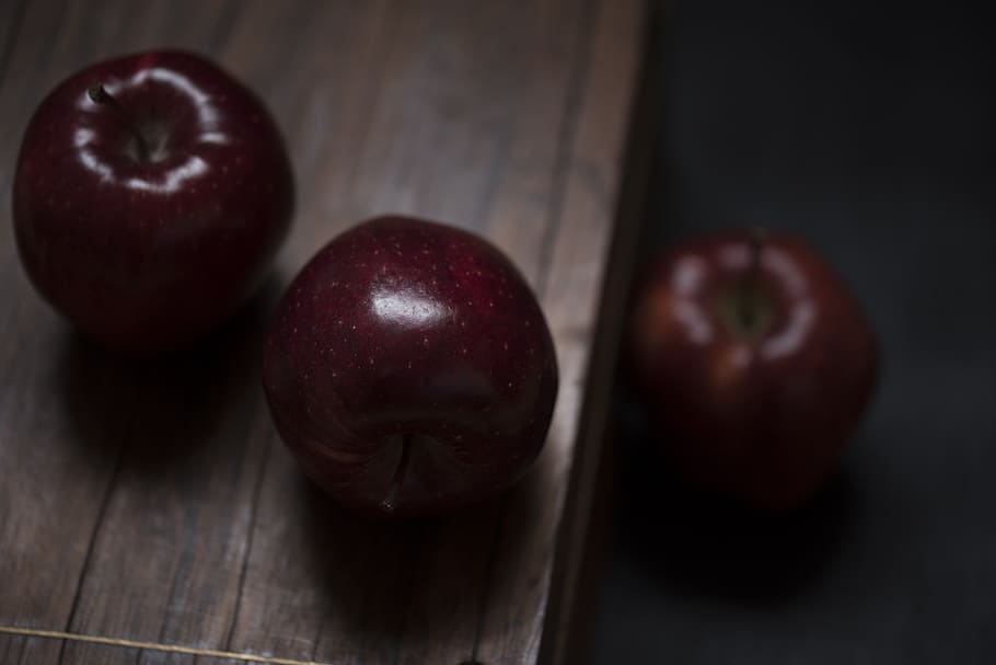 apples, fruit, table, macro, fresh, organic, red, healthy, food HD wallpaper