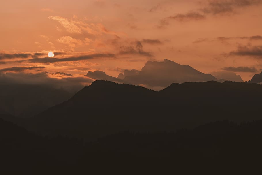 mountain during sunset, silhouette of mountain, clouds, rocks HD wallpaper