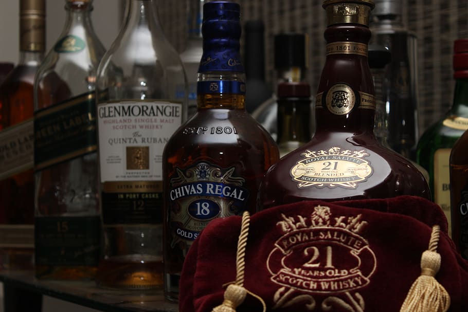 whiskey, bar, bottle, alcohol, drink, royal salute, jack daniels