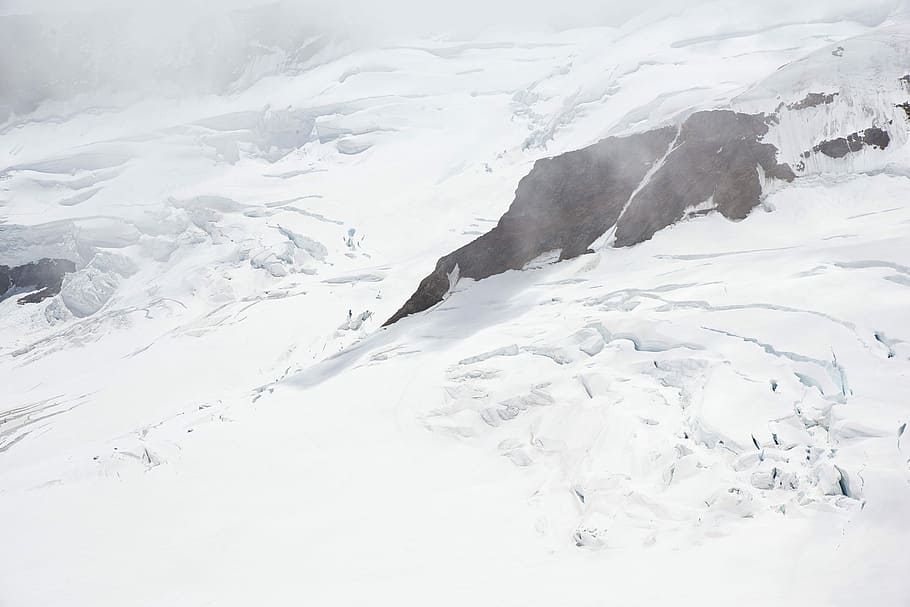 snow covered field, mountain covered by snow, rock, cliff, mist HD wallpaper