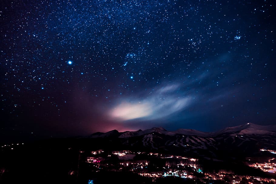 photo of aurora sky, city during night time, star, light, dwelling HD wallpaper