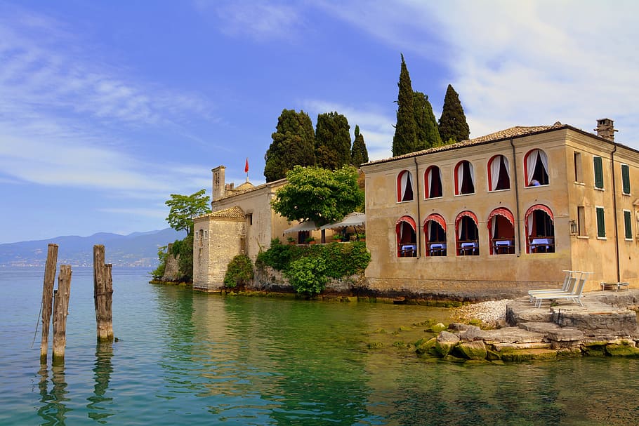 villa, lake, garda, punta san vigilio, built structure, water, HD wallpaper