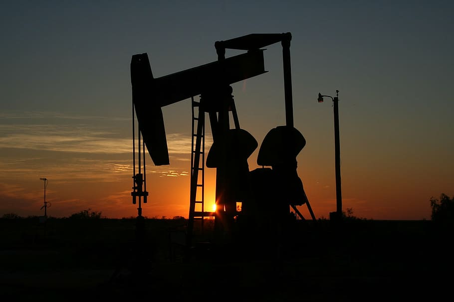 silhouette of crane during sunset, oil, monahans, texas, west texas HD wallpaper