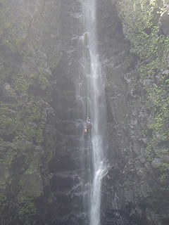 waterfall, rapel, rope, extreme, canyon, recreational, rappelling HD wallpaper