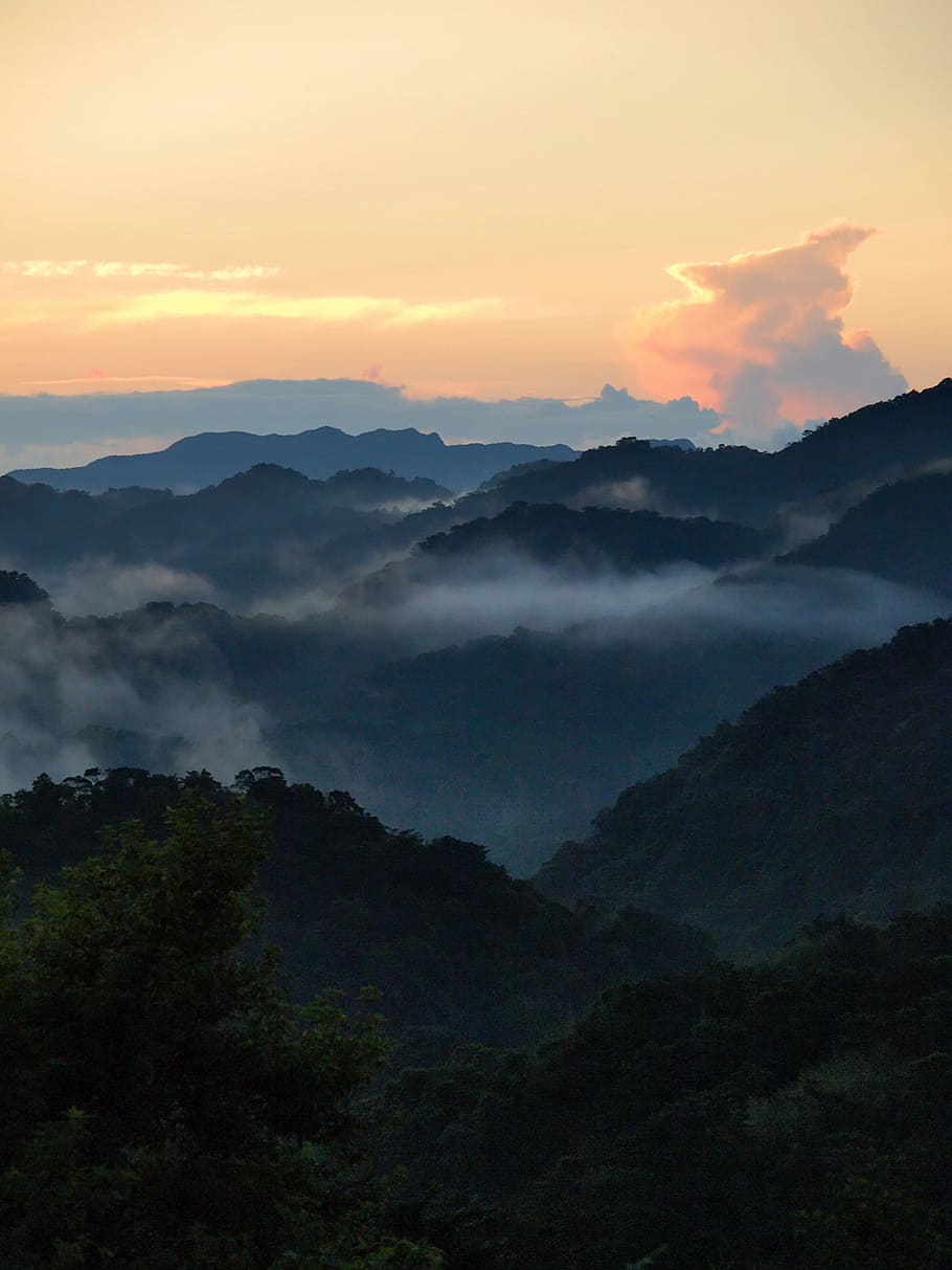 Dawn over the Mountains in Taiwan, clouds, photos, landscape HD wallpaper