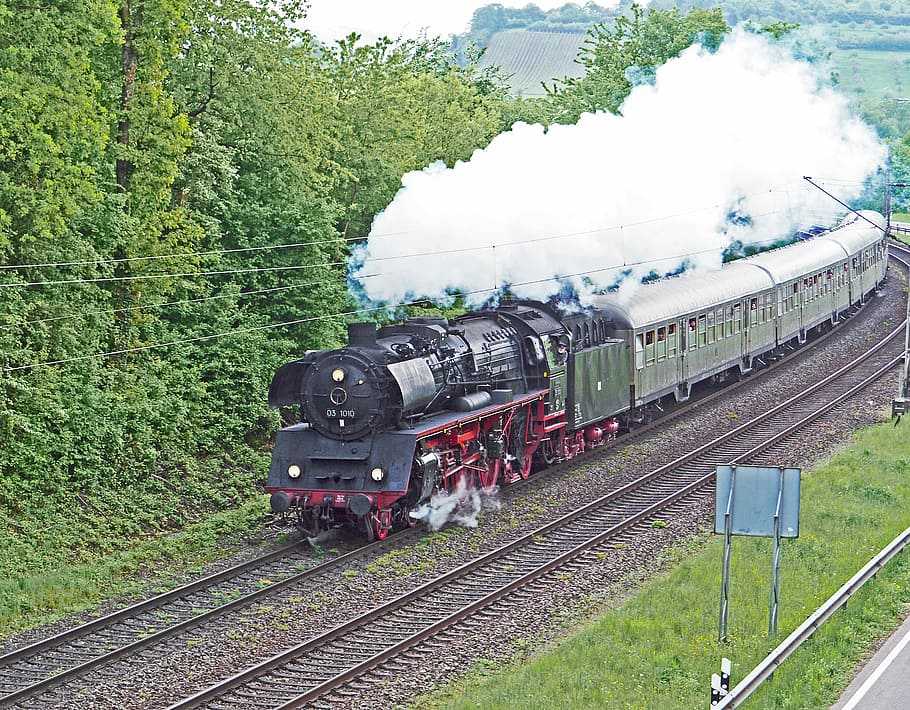 train on train track with steam coming out on chimney, the steam spectacle in 2018, HD wallpaper