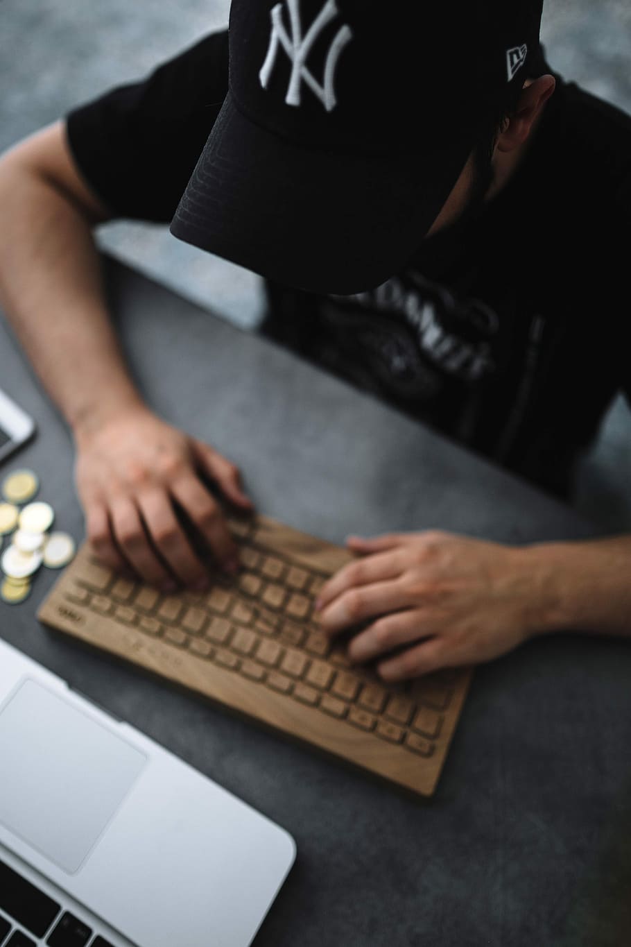 Young man typing on the wooden keyboard, workspace, workplace HD wallpaper