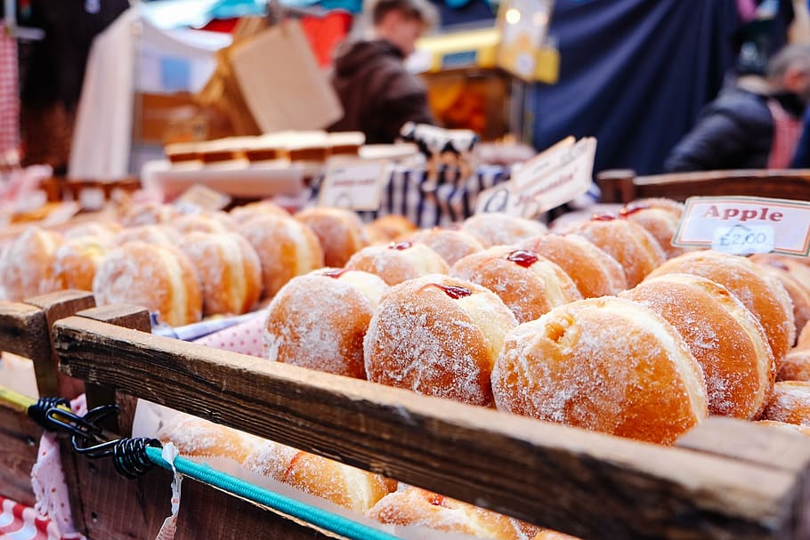 doughnuts on brown wooden tray, donuts, pastry, bakery, dessert HD wallpaper