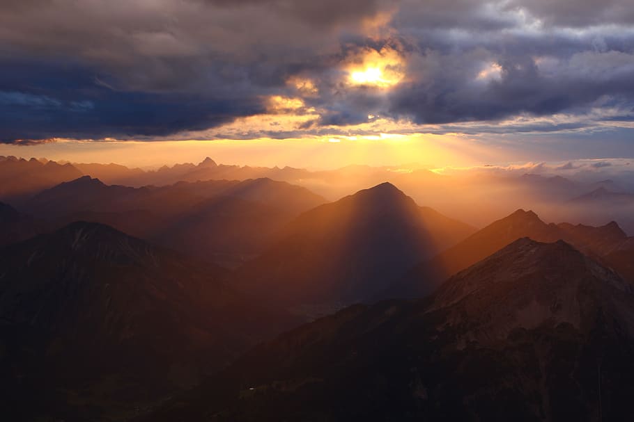 mountains under clouds at daytime, zugspitze, bavaria, abendstimmung HD wallpaper