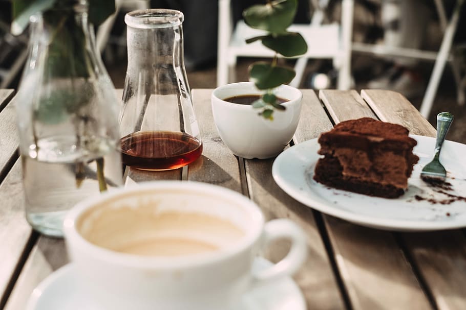 photo of chocolate on plate, chocolate cake on ceramic plate beside coffee in cup HD wallpaper