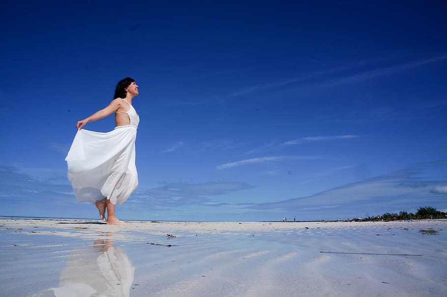 woman in white sleeveless dress on shore under blue sunny sky, HD wallpaper