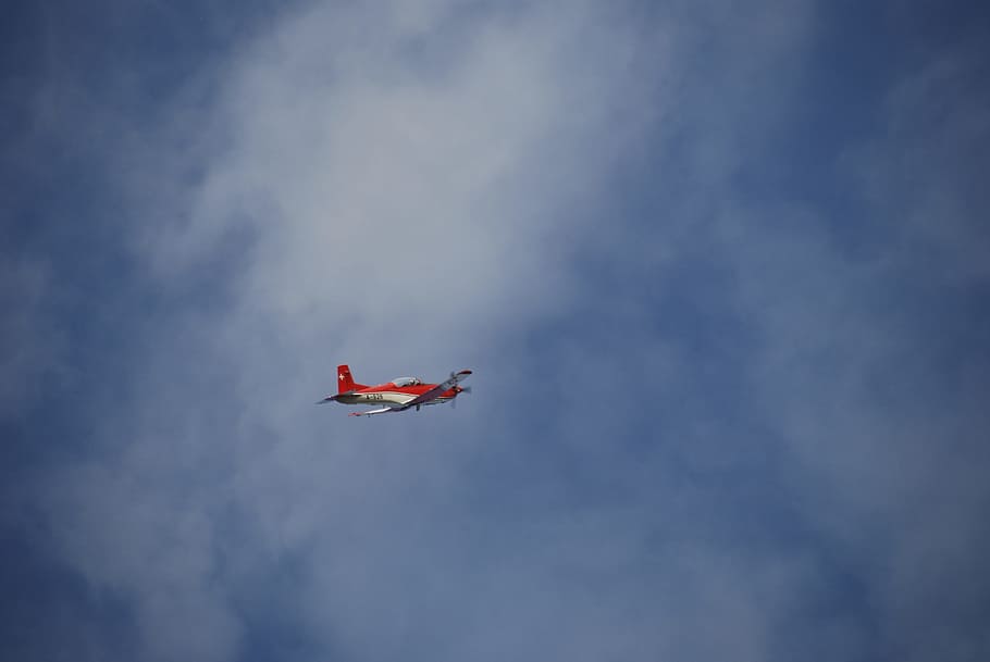 flugshow, pc7, pc-7 team, flying, cloud - sky, air vehicle, HD wallpaper