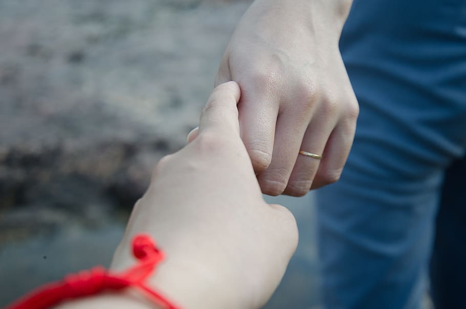 closeup photo of person's hand holding, west, hold hand, parting HD wallpaper