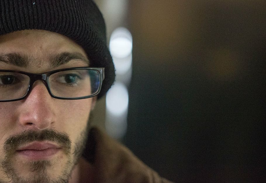 shallow focus photography of man, glasses, face, beard, facial HD wallpaper