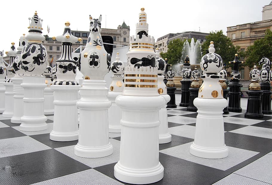 trafalgar square, chess, black, white, strategy, chess board, HD wallpaper