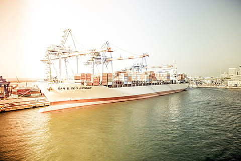 White and Orange Cargo Ship Docking during Daytime, city, container ship HD wallpaper