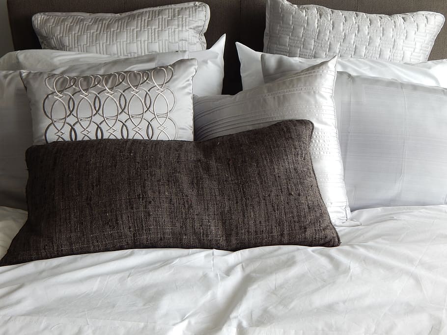 white comforter sheet set, pillows, bedding, comfortable, cushion HD wallpaper
