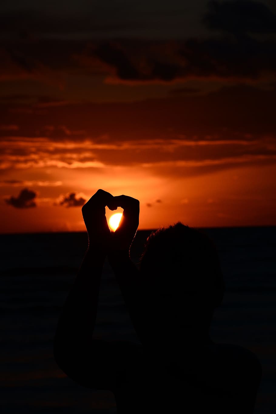 Sunset, Characters, Orange, blood red, beautiful, atmosphere HD wallpaper