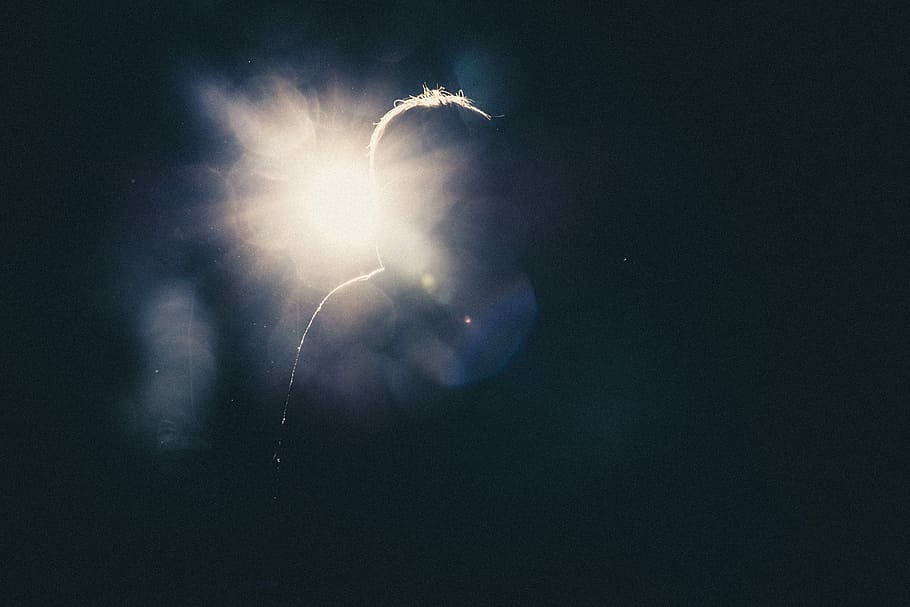 untitled, dark, light, figure, person, man, woman, lens flare HD wallpaper