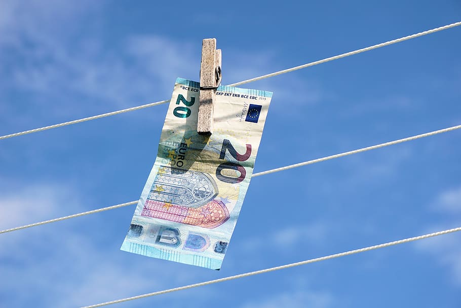 20 banknote hanging on white rope, euro, clothes line, clothes peg, HD wallpaper