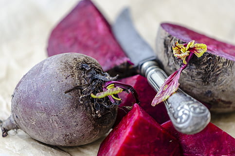 shallow focus photography of gray knife, beetroot, vaihannes HD wallpaper