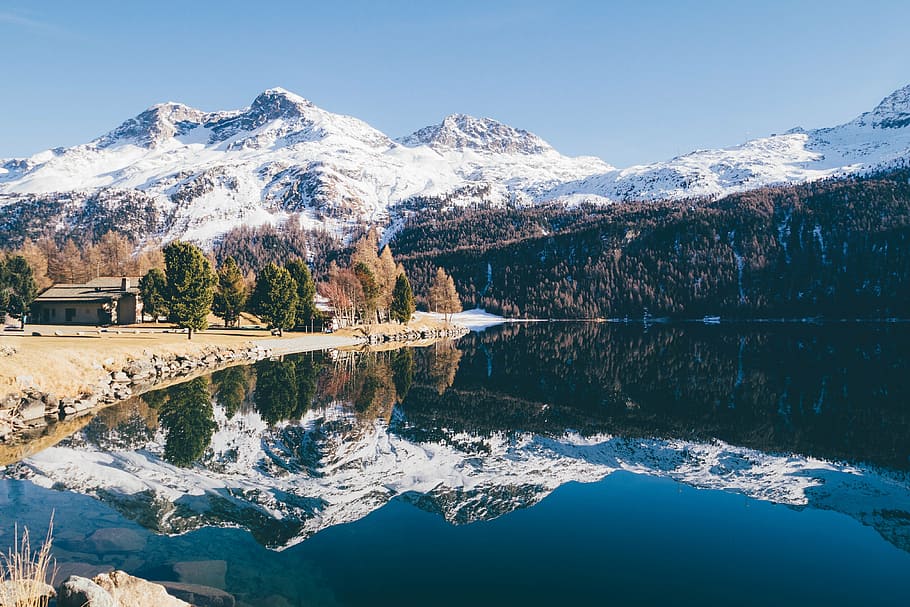 body of water near mountain peaks, nature, landscape, clouds HD wallpaper