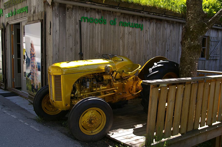 tractors, historically, oldtimer, classic, vehicle, nostalgic HD wallpaper
