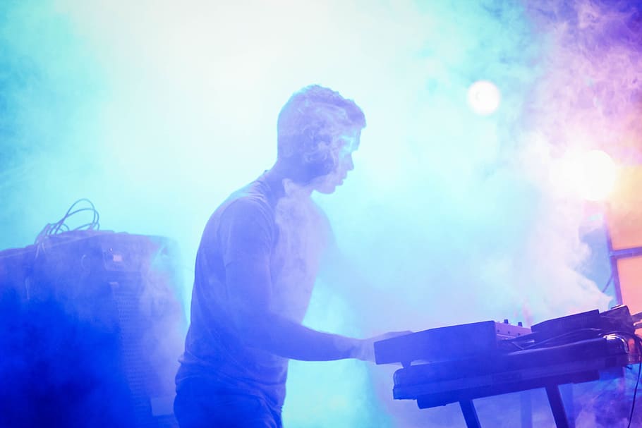 events, concert, keyboardist, man, male, person, smoke, amplifier HD wallpaper