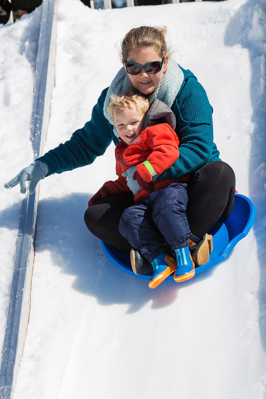snow, sled, fun, winter, child, childhood, cold temperature HD wallpaper