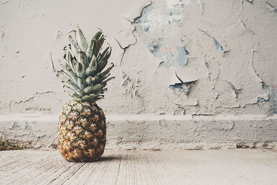 Pineapple Beside Concrete Wall, food, fruit, tropical fruit, wall - building feature HD wallpaper