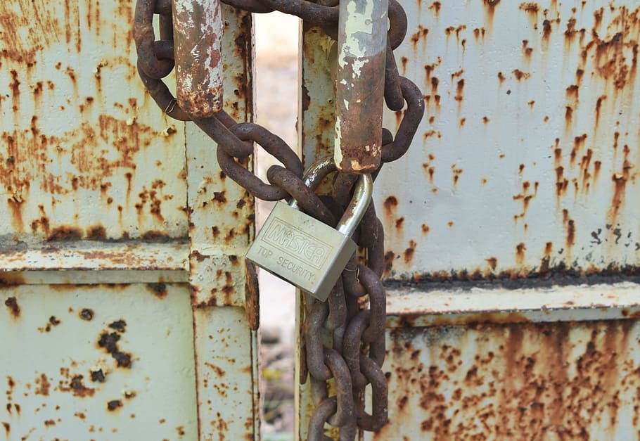 gate, lock, security, metal, door, entrance, vintage, padlock HD wallpaper