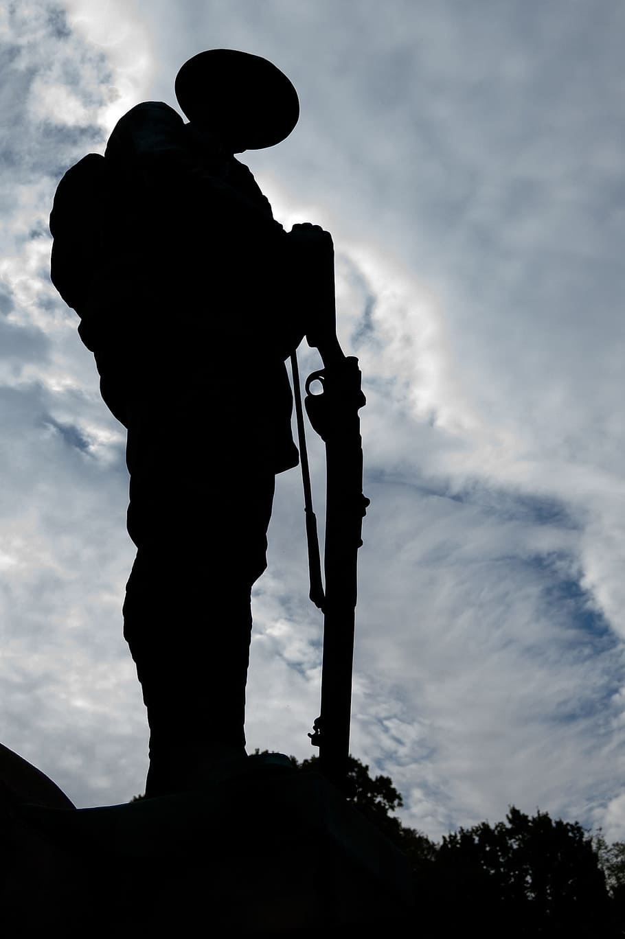 silhouette of soldier holding rifle, remembrance day, ww1, war