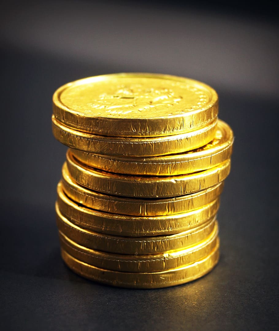 round gold-colored coins on black board, stacked, money, pay, HD wallpaper