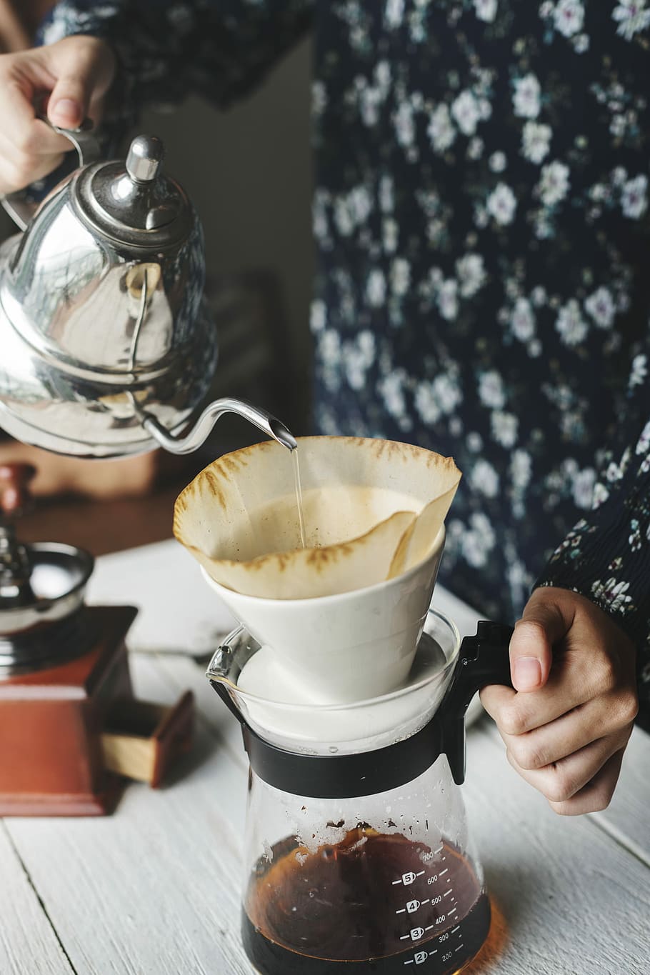 person pouring on cup, beverage, bean, brew, cafe, caffeine HD wallpaper