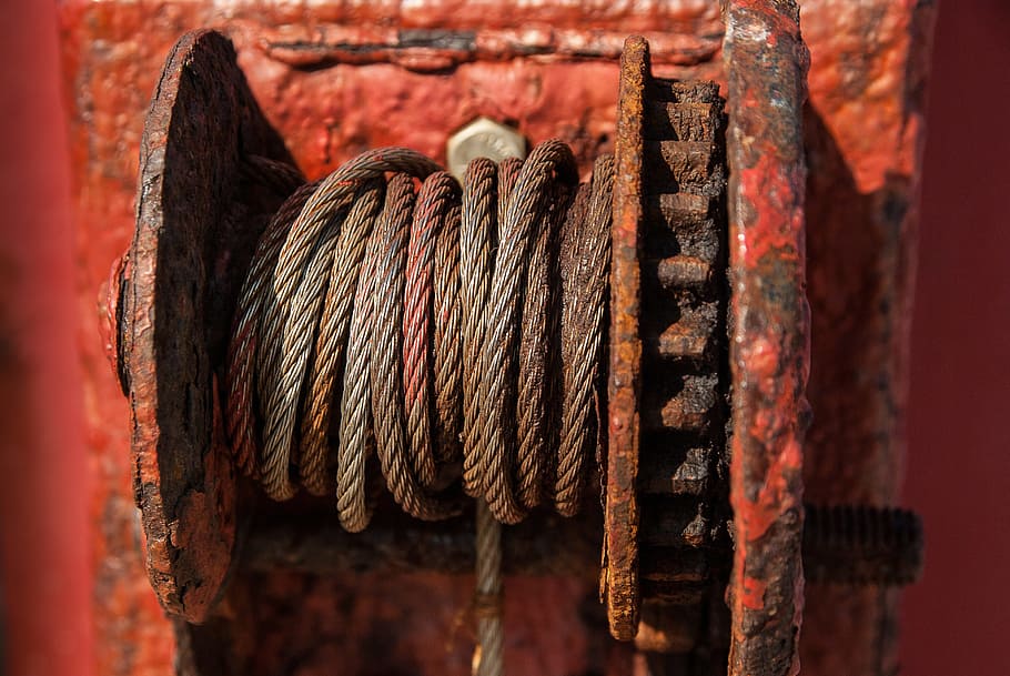 close up photo of brown coated cable, rope, winch, rust, no people HD wallpaper